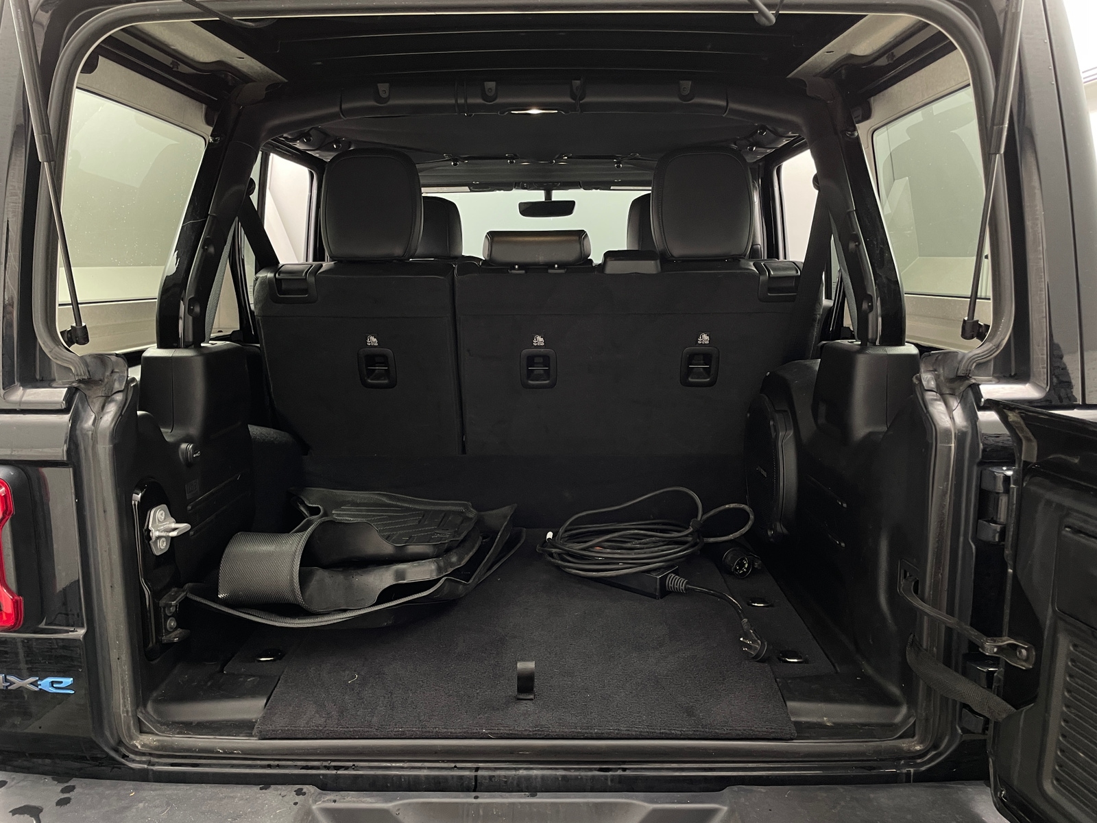 Thumbnail: 2021 Jeep Wrangler - 7