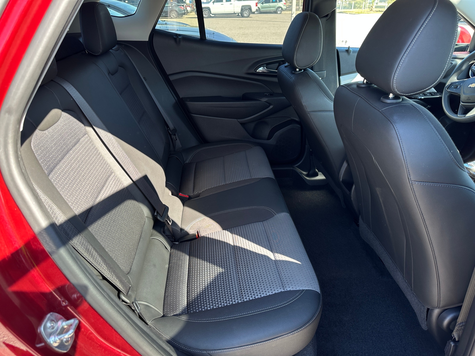 Thumbnail: 2025 Chevrolet Trax - 6