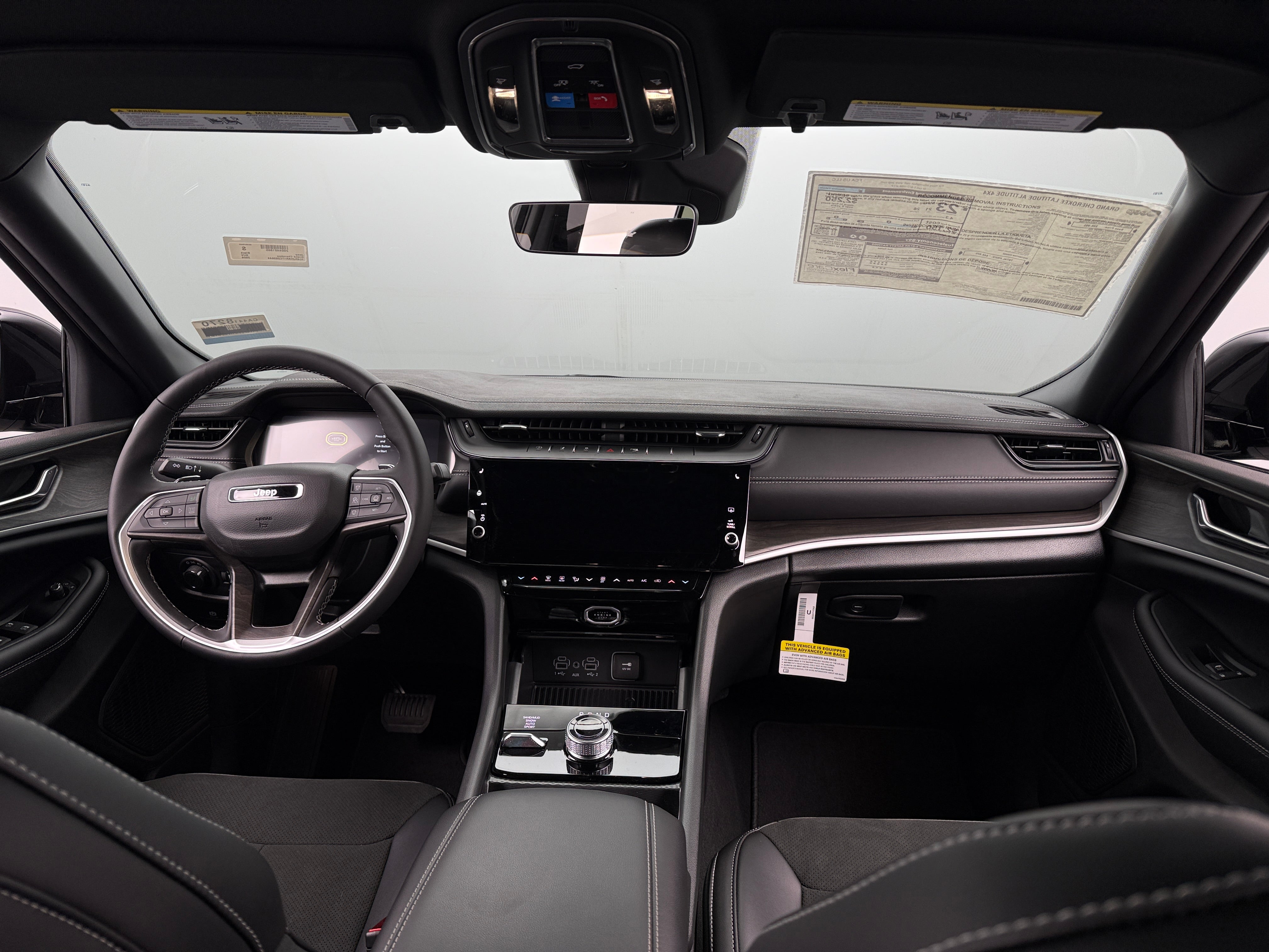 2026 Jeep Grand Cherokee Laredo - Photo 1