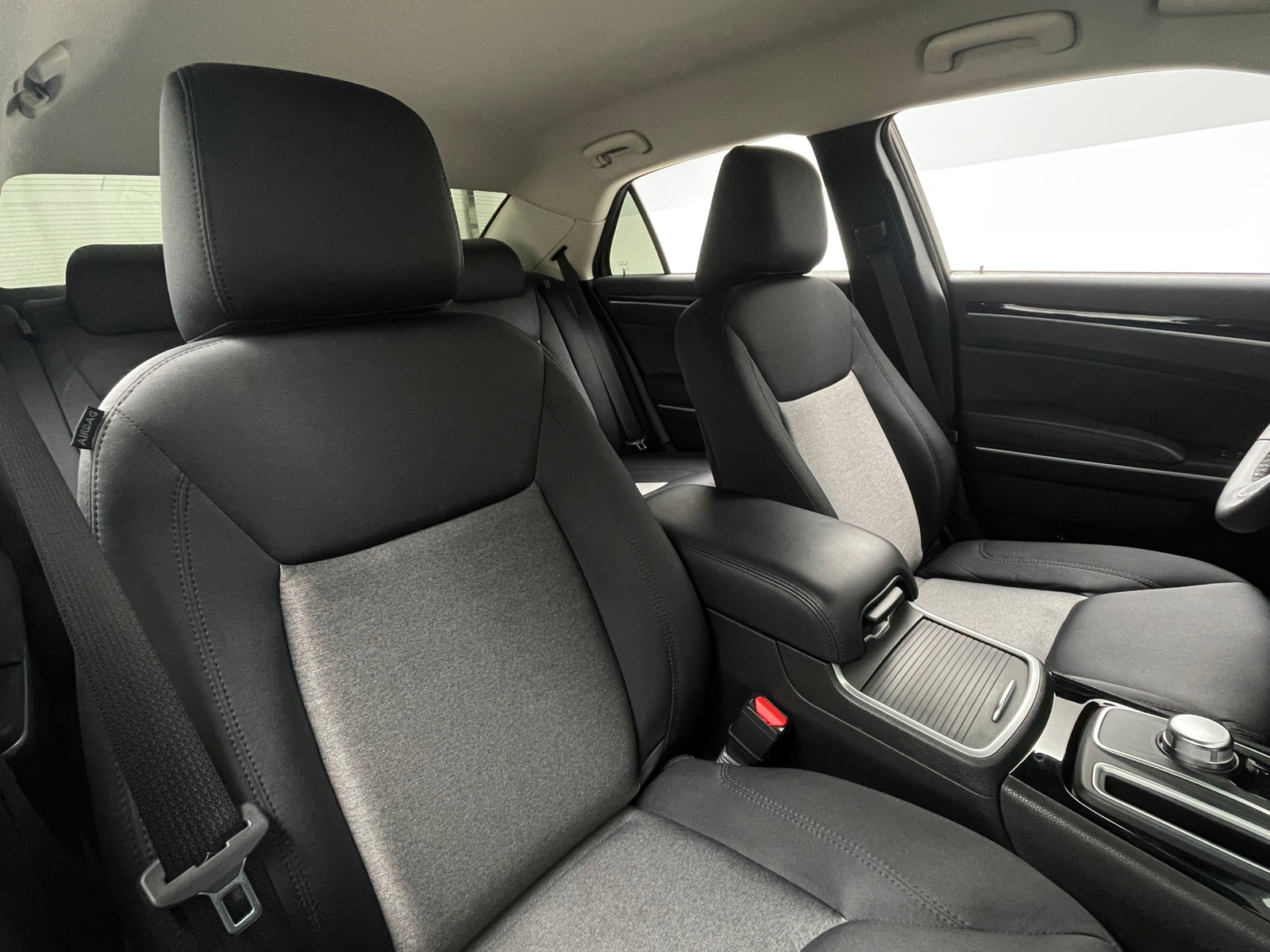 Thumbnail: 2023 Chrysler 300 - 2