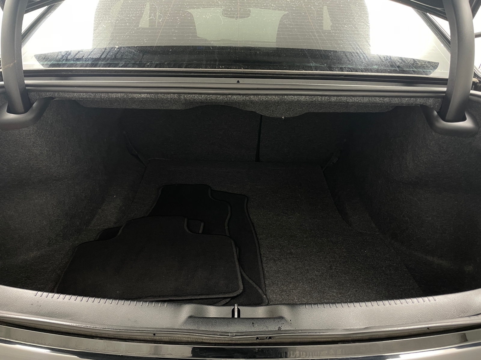 Thumbnail: 2023 Chrysler 300 - 7