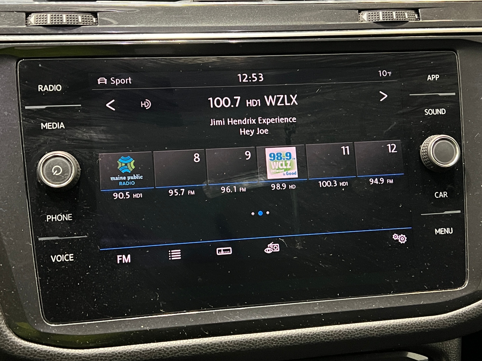 Thumbnail: 2018 Volkswagen Tiguan - 3