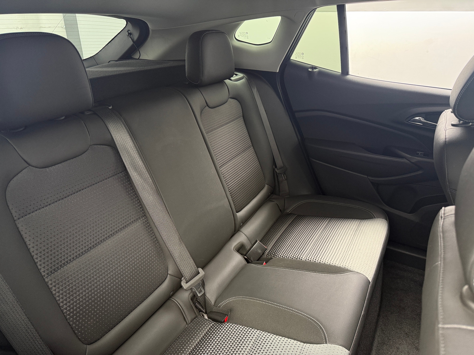 Thumbnail: 2025 Chevrolet Trax - 6