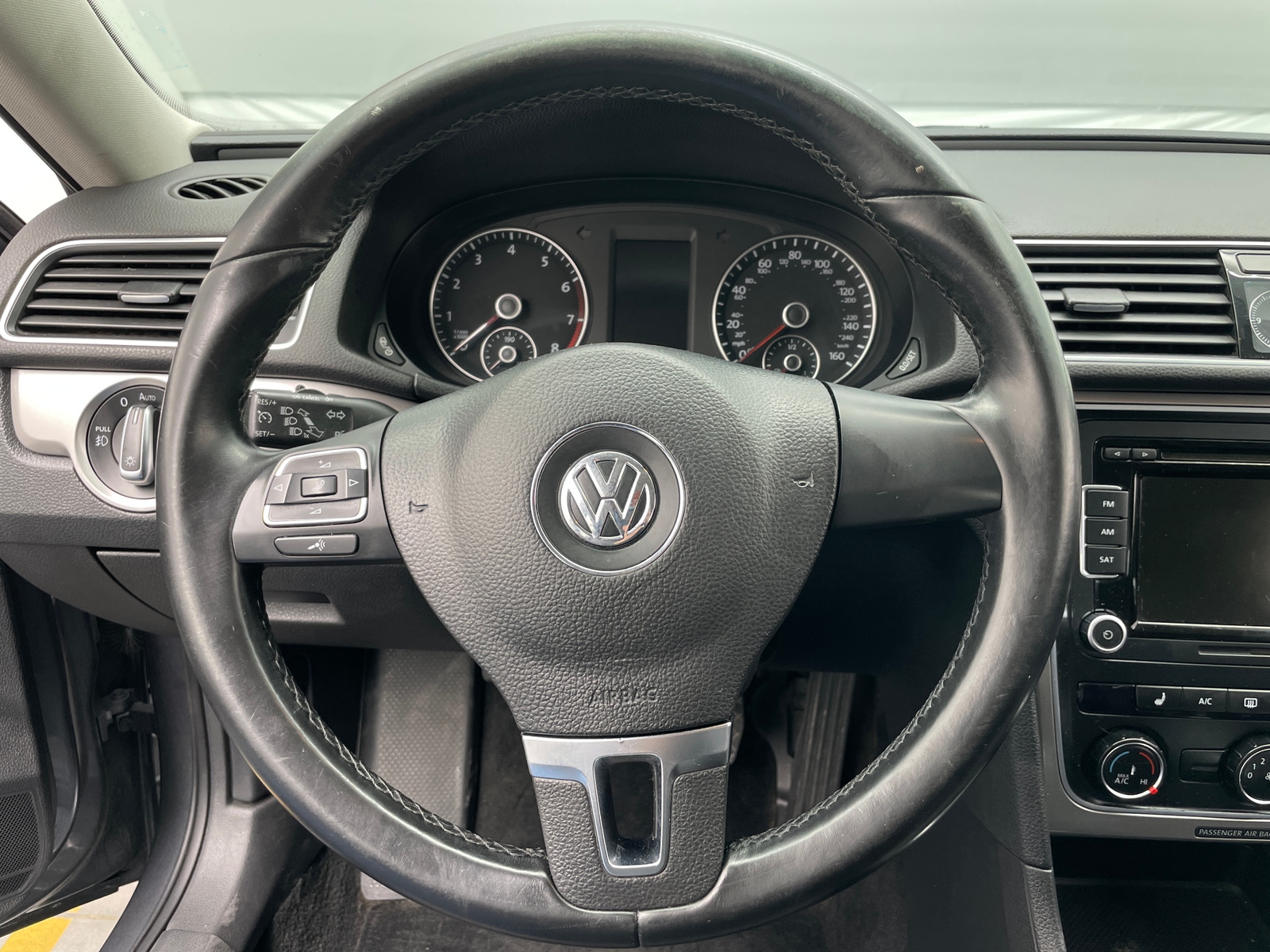 Thumbnail: 2015 Volkswagen Passat - 5