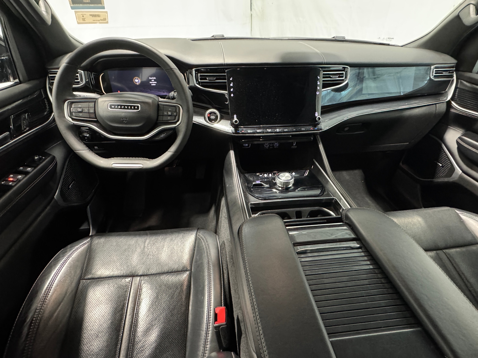 Thumbnail: 2022 Jeep Wagoneer - 2