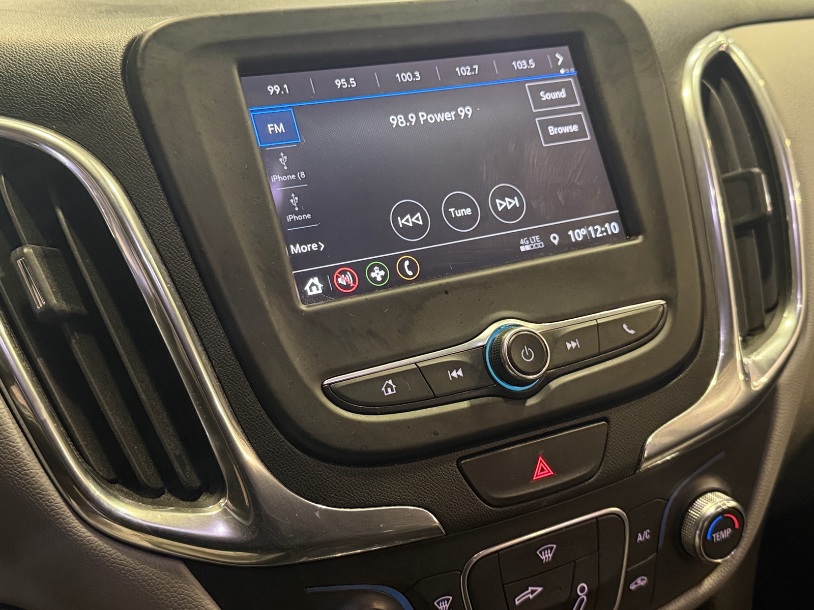 Thumbnail: 2019 Chevrolet Equinox - 4