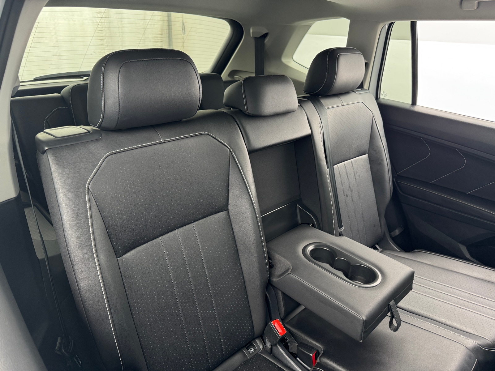 Thumbnail: 2023 Volkswagen Tiguan - 5