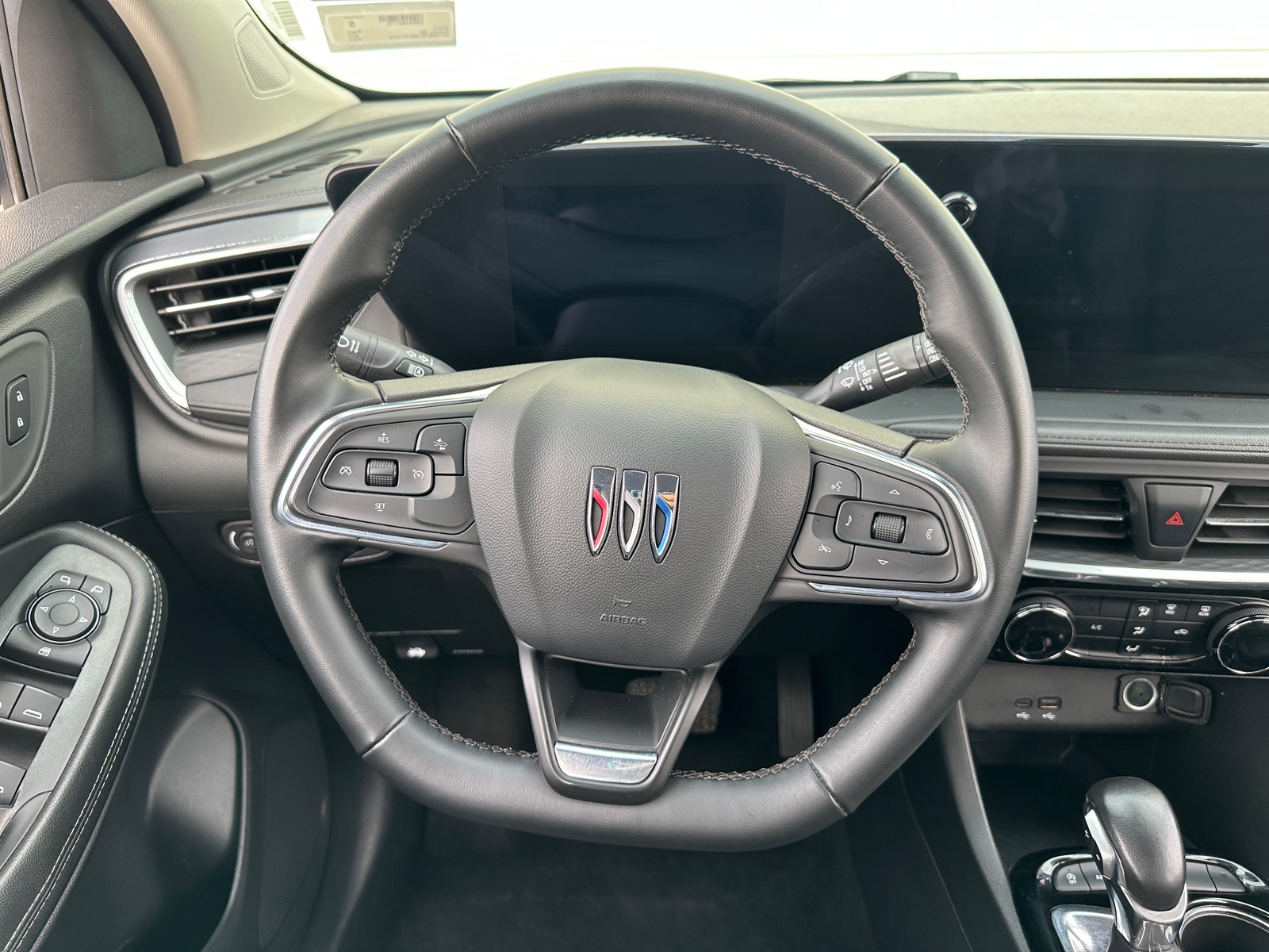 Thumbnail: 2024 Buick Encore GX - 4