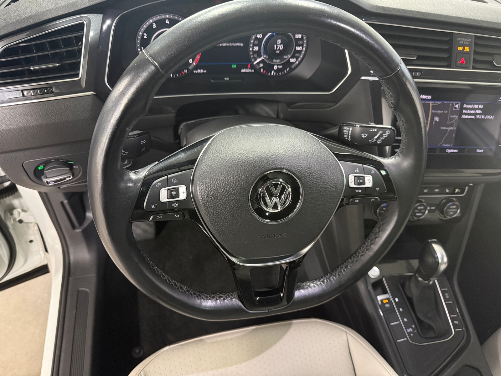 Thumbnail: 2019 Volkswagen Tiguan - 4