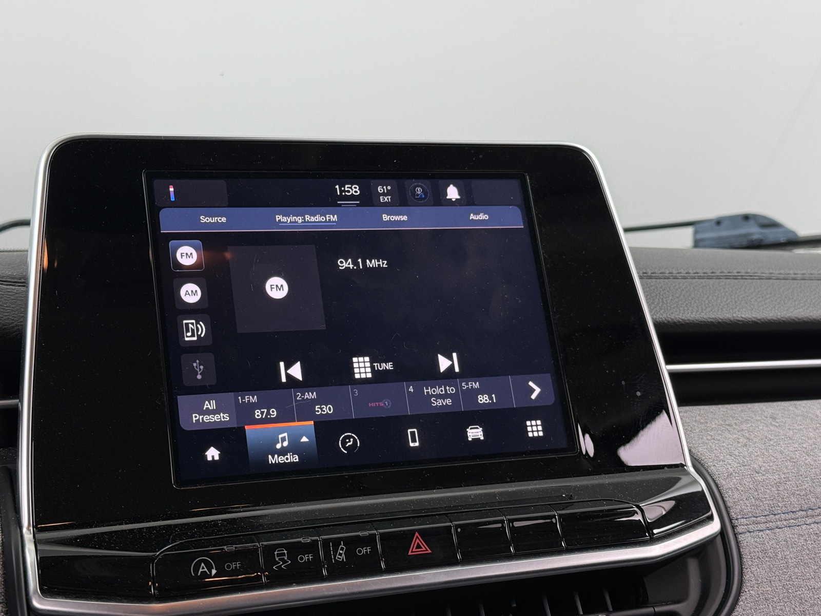 Thumbnail: 2022 Jeep Compass - 4