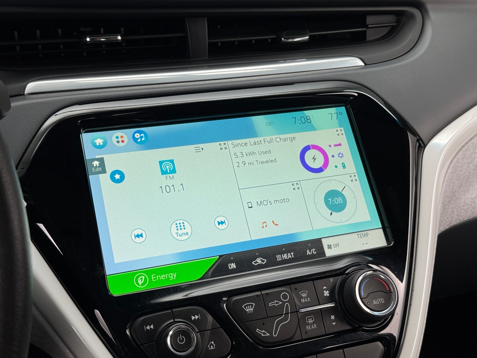 Thumbnail: 2019 Chevrolet Bolt EV - 4