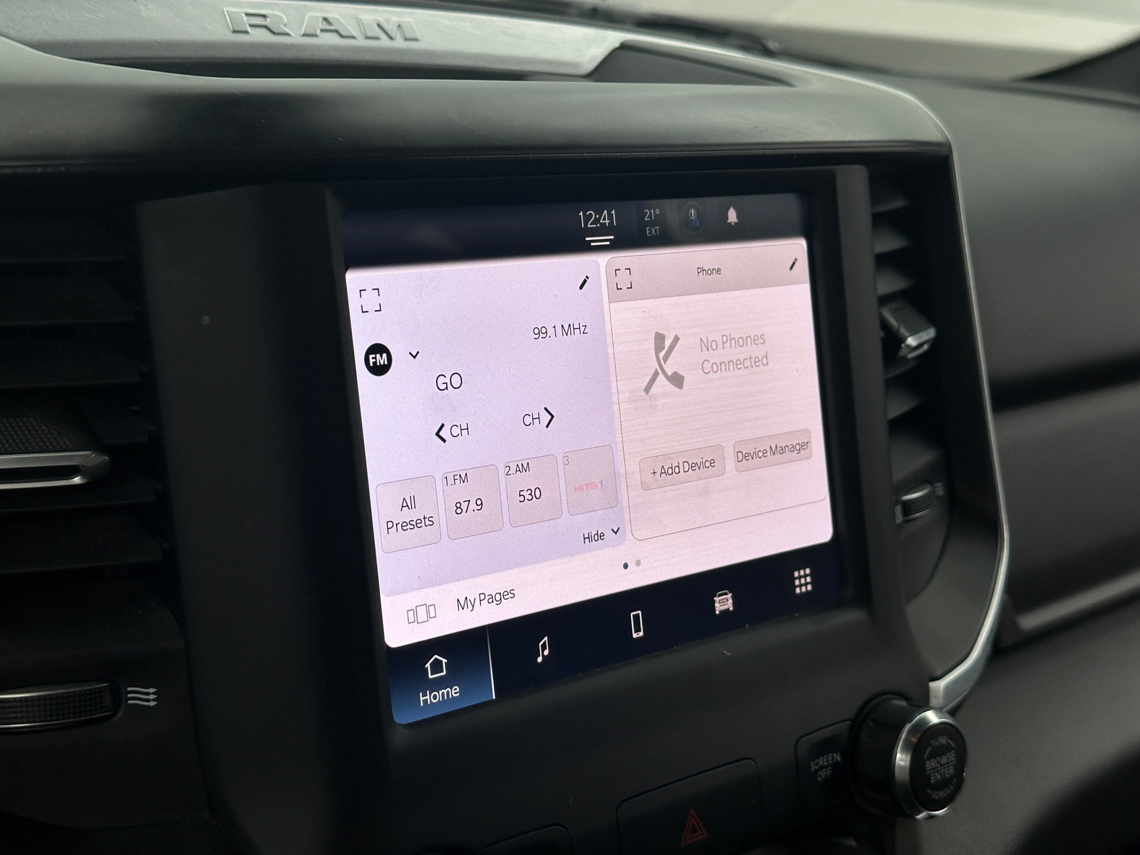 Thumbnail: 2022 RAM 1500 - 4