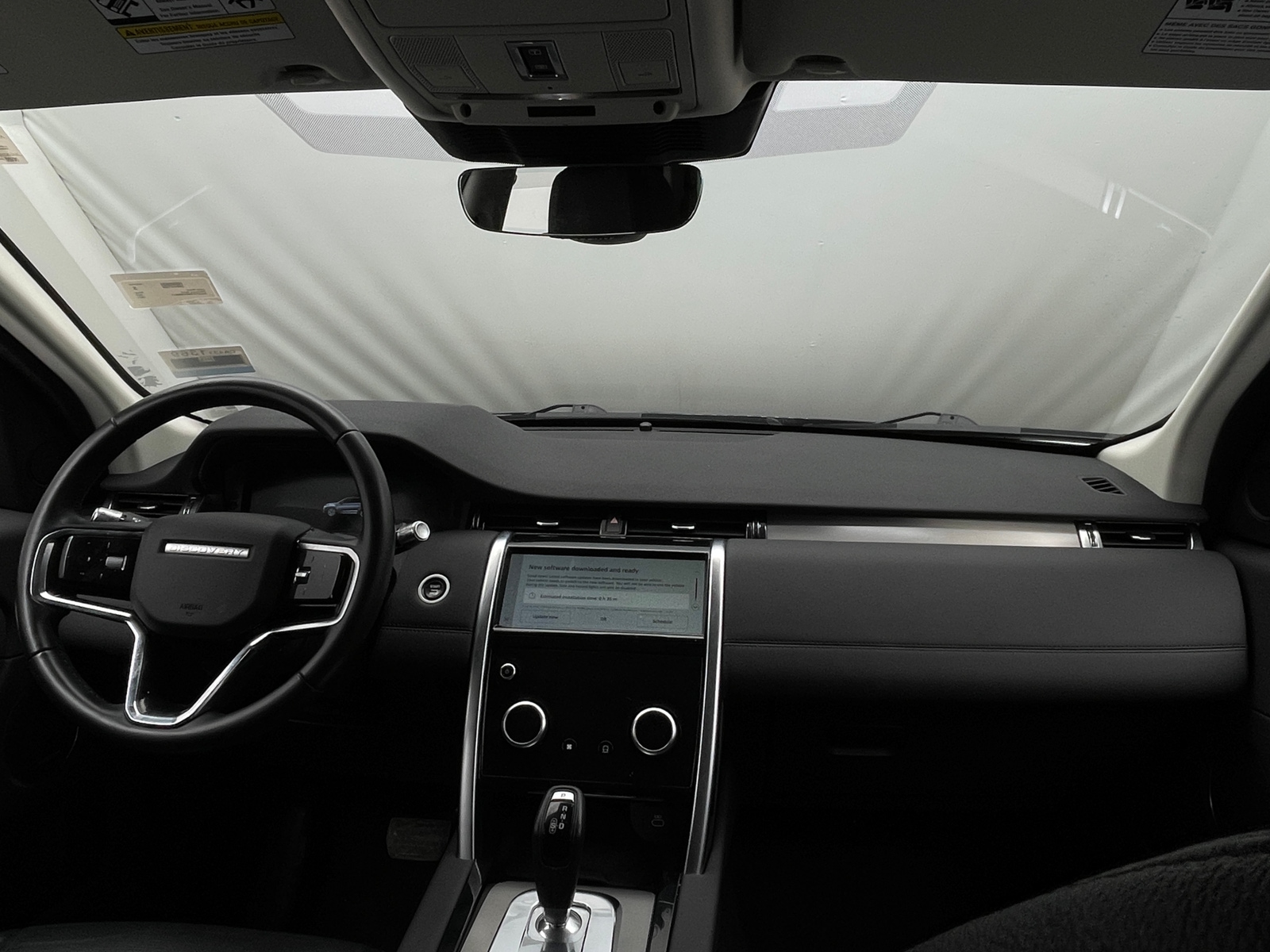 Thumbnail: 2021 Land Rover Discovery Sport - 2