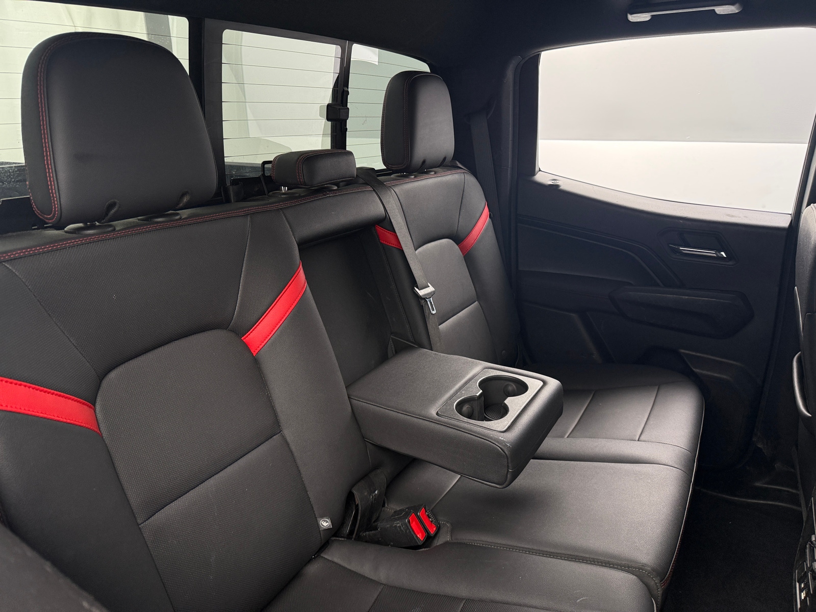 Thumbnail: 2023 Chevrolet Colorado - 5