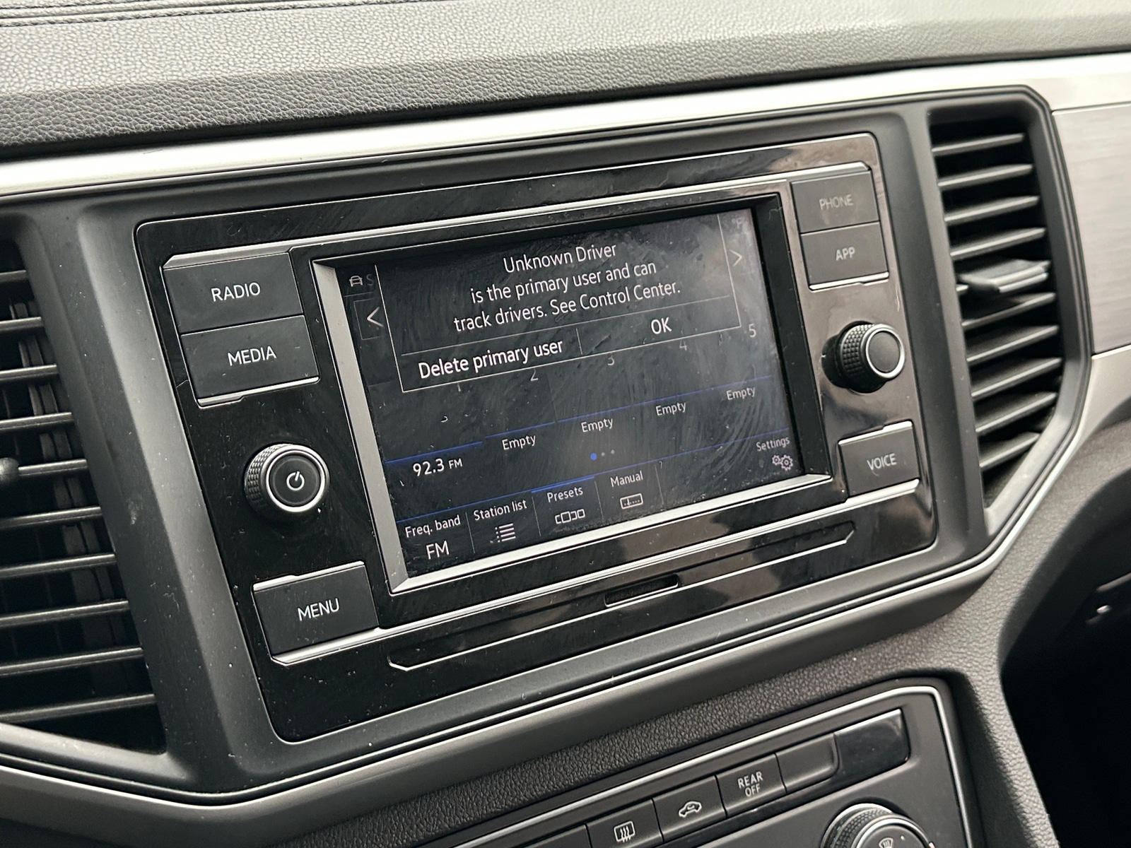 Thumbnail: 2021 Volkswagen Atlas - 4