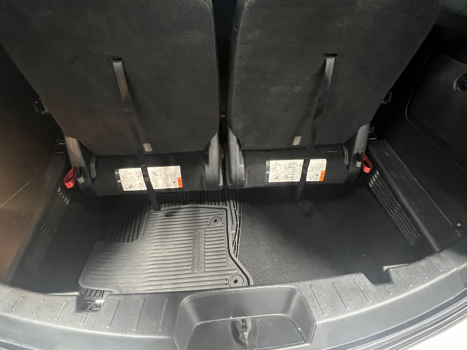 Thumbnail: 2016 Ford Explorer - 6