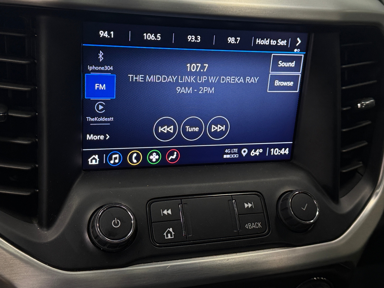 Thumbnail: 2023 GMC Acadia - 4