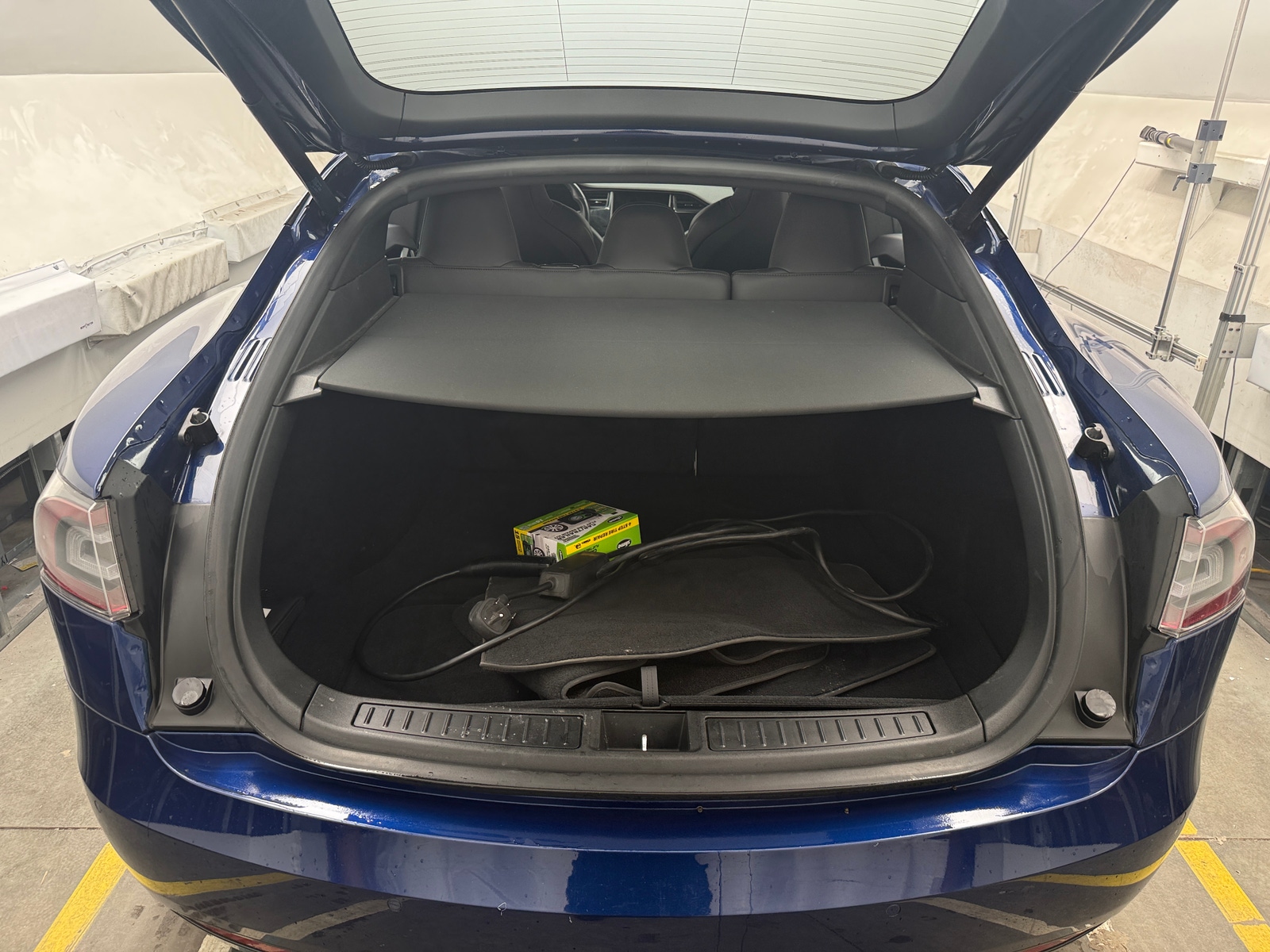 Thumbnail: 2018 Tesla Model S - 6