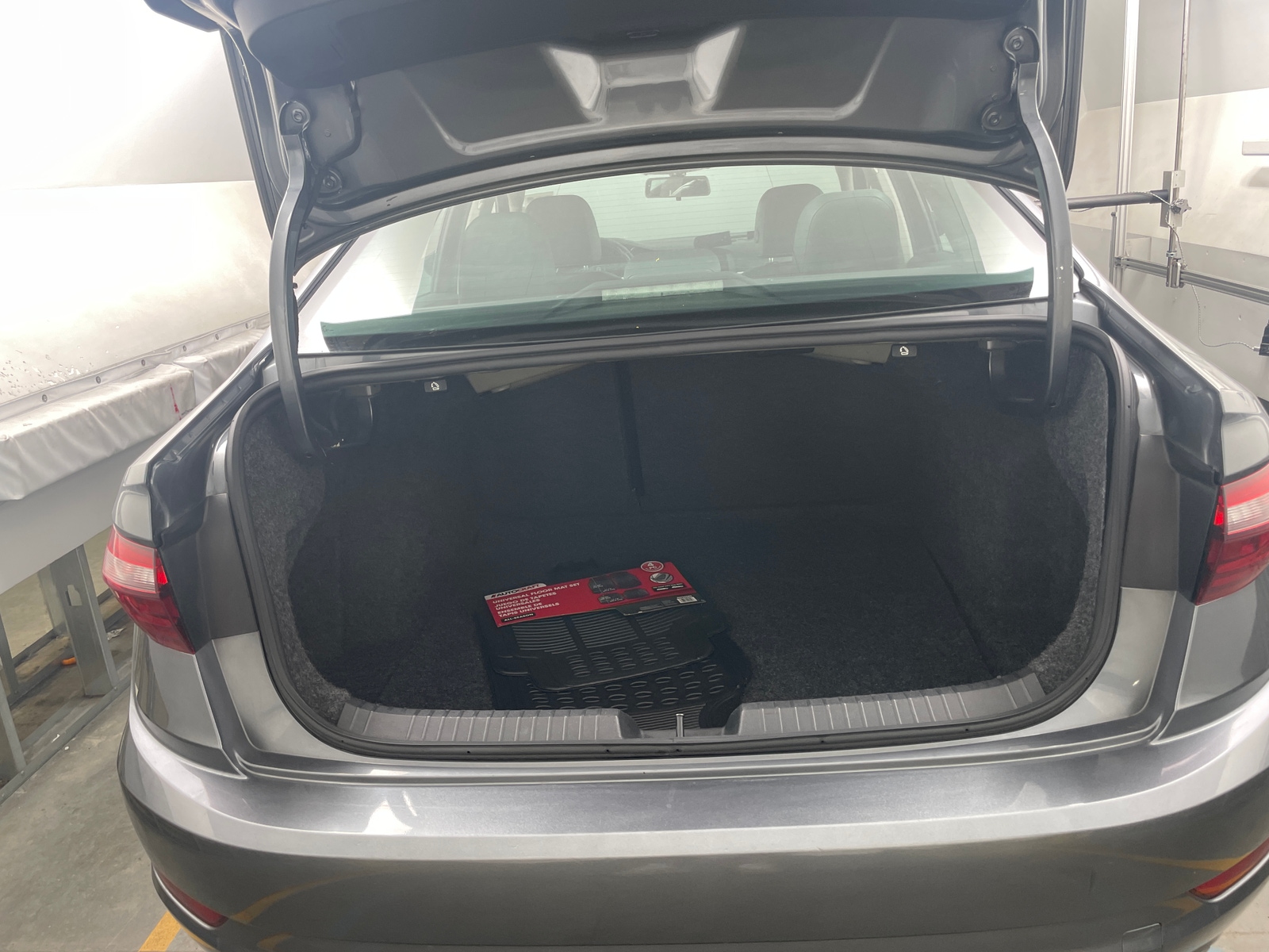 Thumbnail: 2021 Volkswagen Jetta - 6