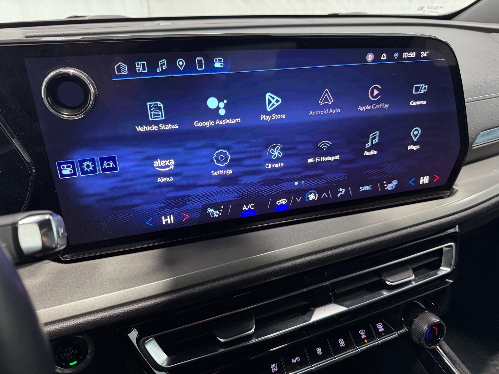 Thumbnail: 2024 Chevrolet Traverse - 4