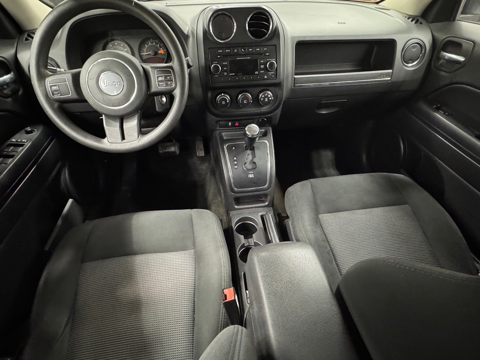 Thumbnail: 2016 Jeep Patriot - 3