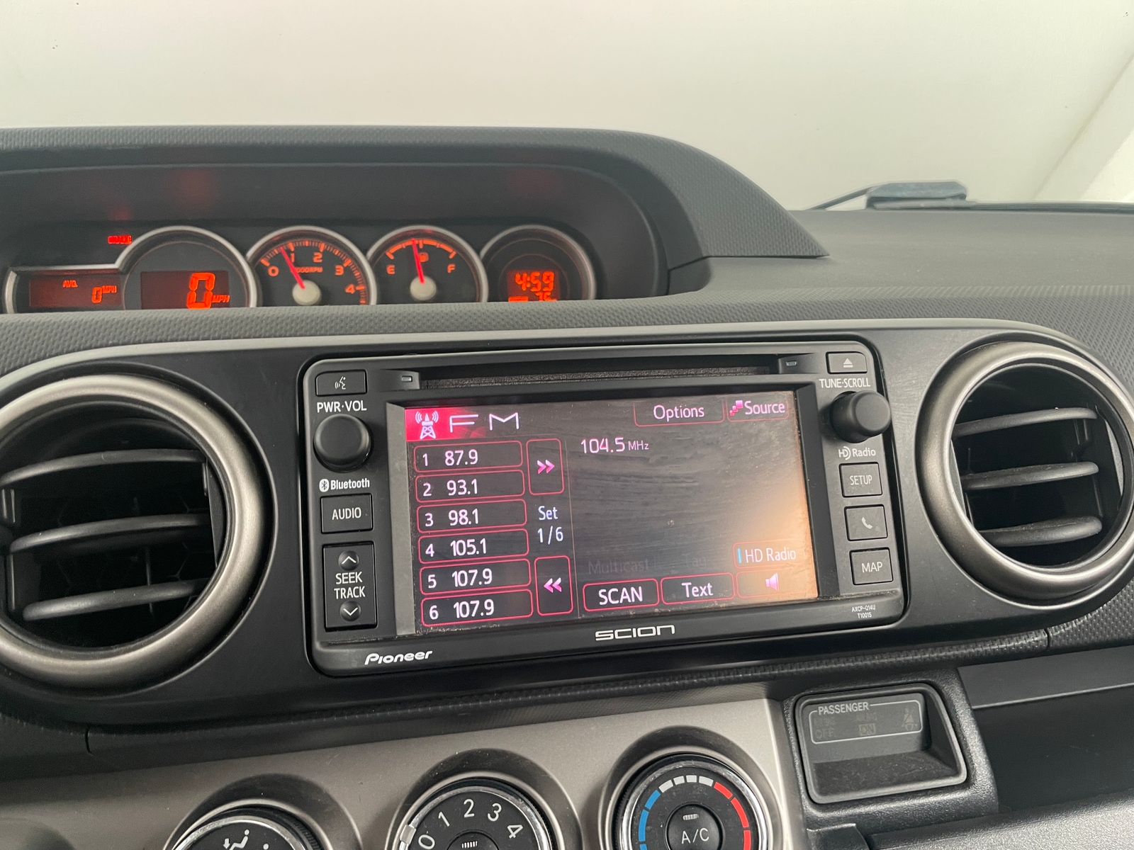 Thumbnail: 2015 Scion xB - 4