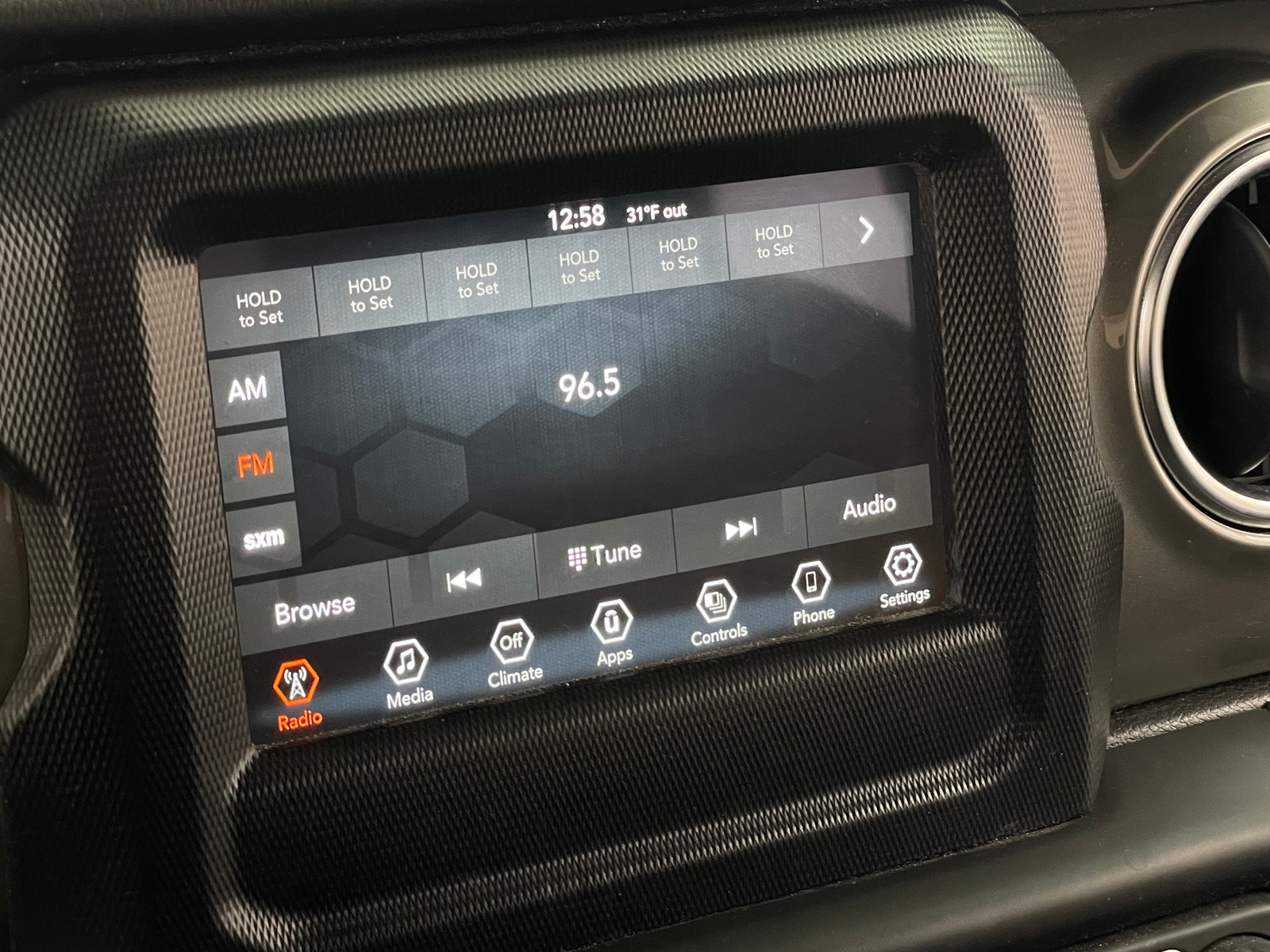 Thumbnail: 2021 Jeep Gladiator - 4