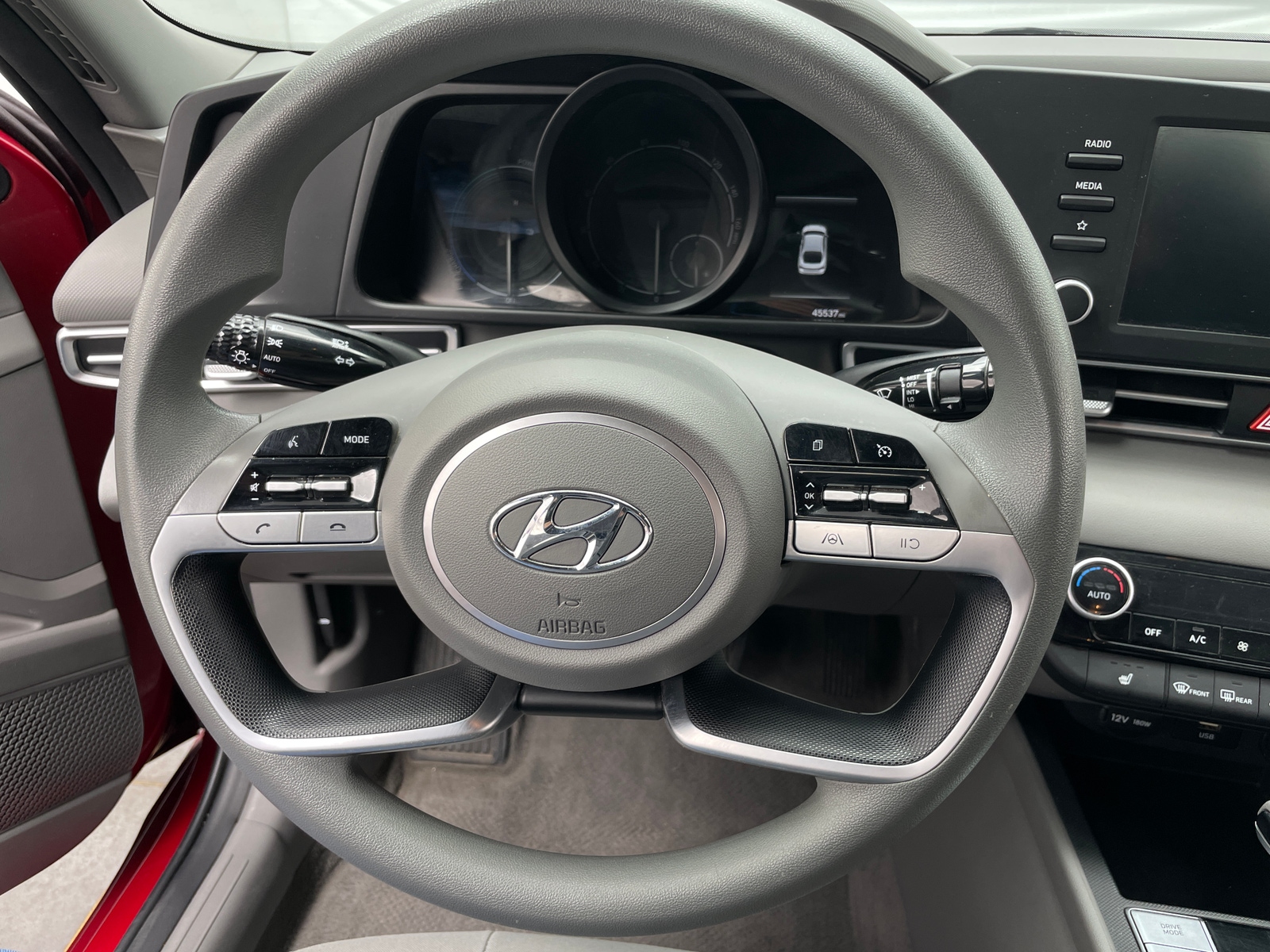 Thumbnail: 2022 Hyundai Elantra - 5