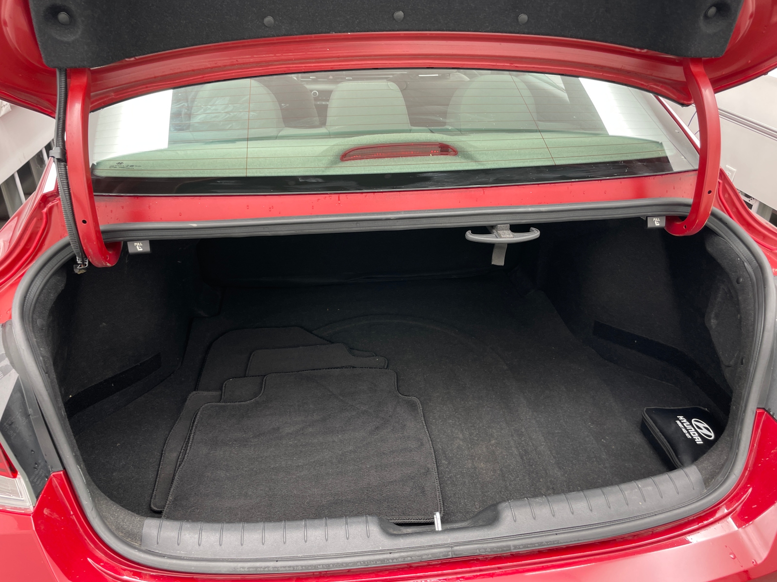 Thumbnail: 2022 Hyundai Elantra - 7