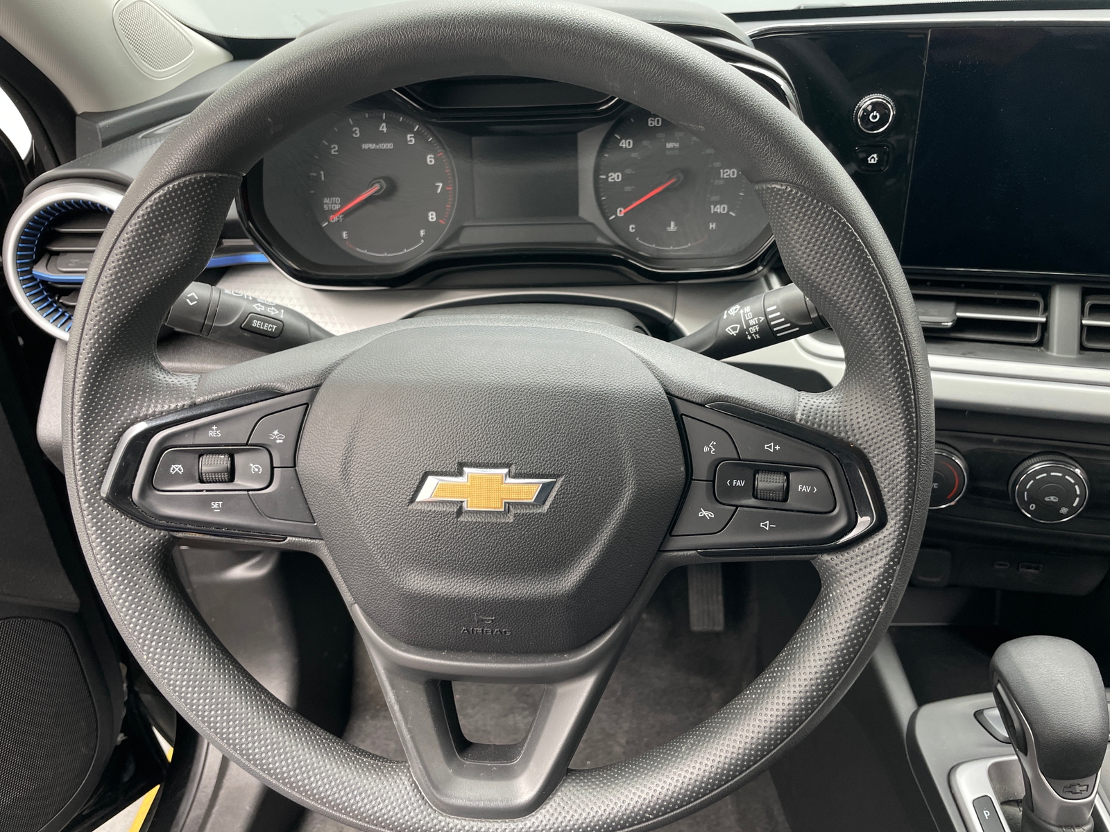 Thumbnail: 2025 Chevrolet Trax - 5