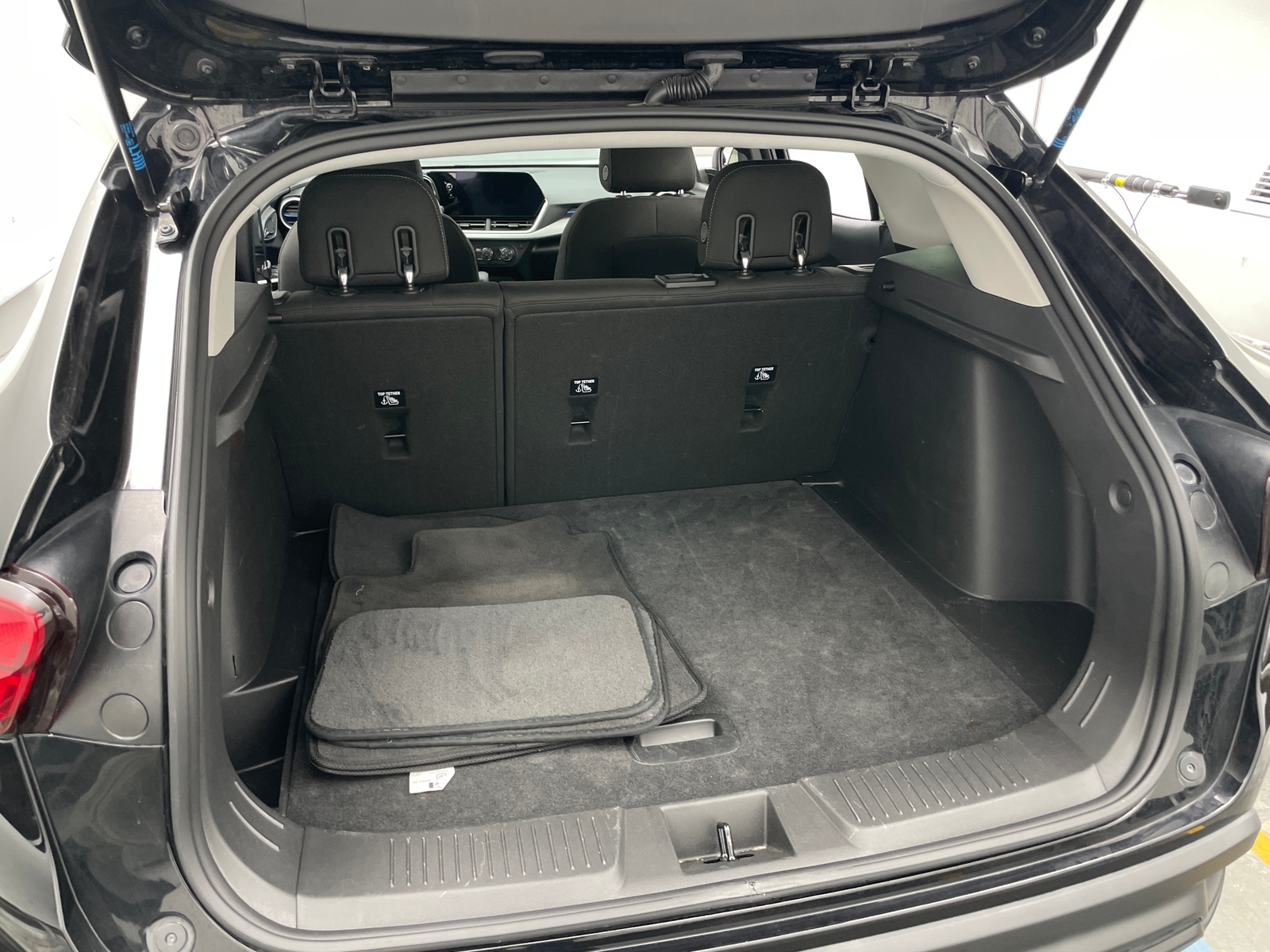 Thumbnail: 2025 Chevrolet Trax - 7