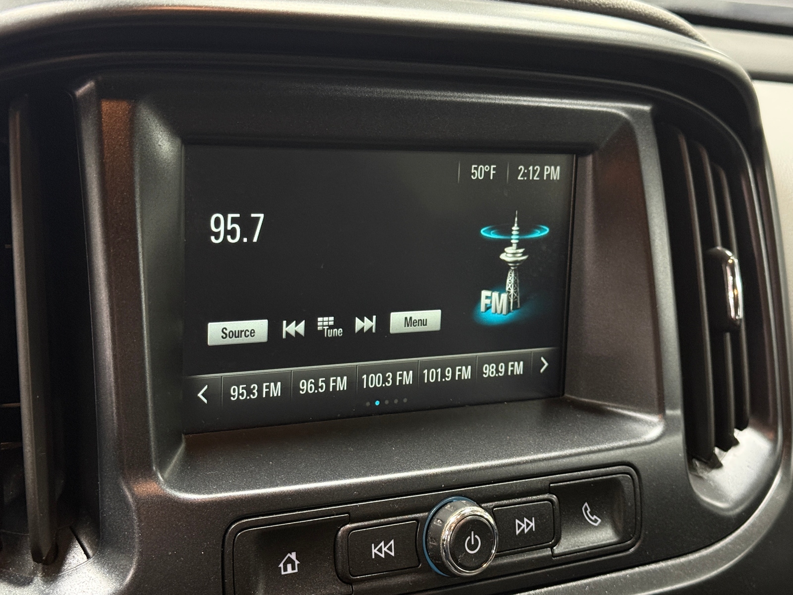 Thumbnail: 2017 Chevrolet Colorado - 4