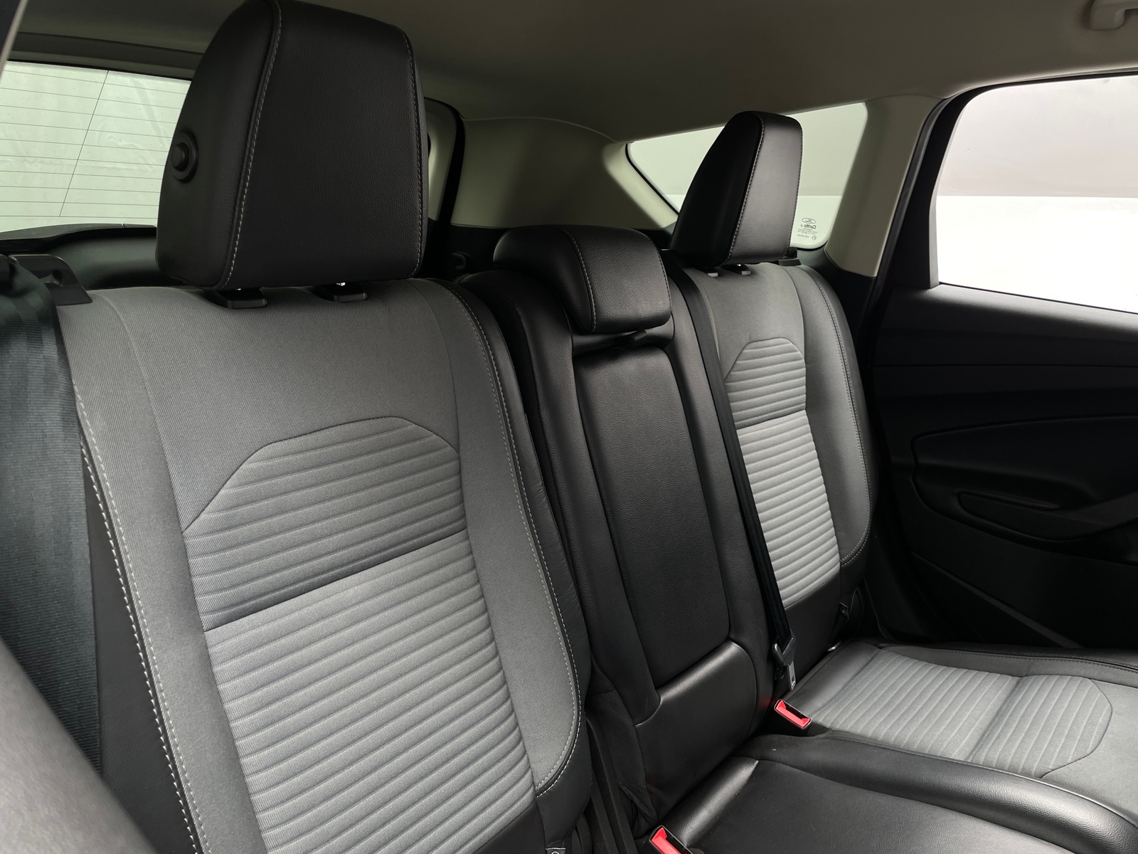 Thumbnail: 2017 Ford Escape - 5