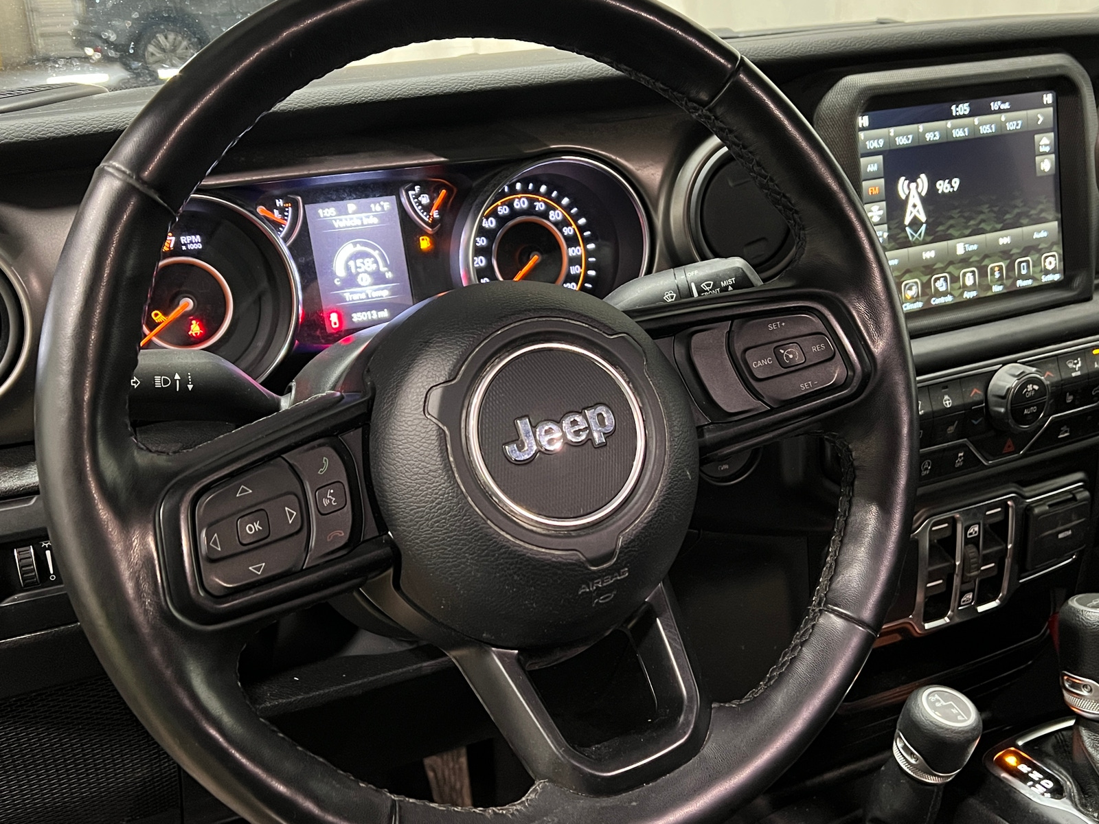 Thumbnail: 2022 Jeep Gladiator - 5