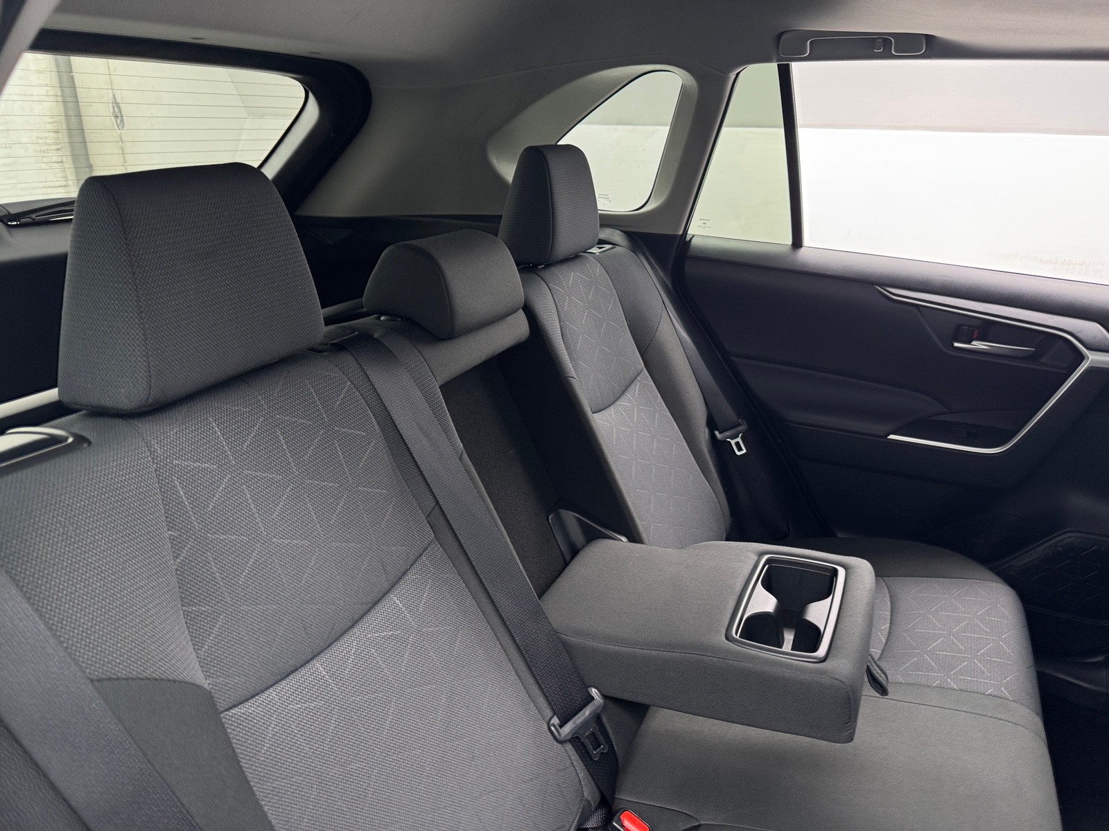 Thumbnail: 2025 Toyota RAV4 - 6