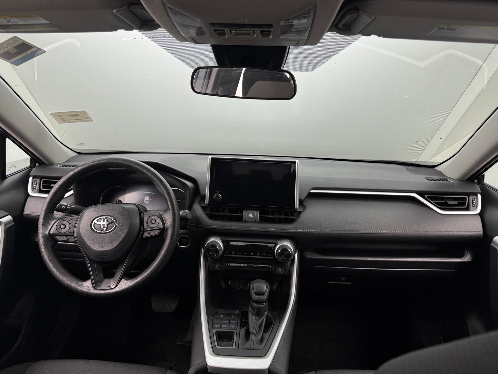 Thumbnail: 2025 Toyota RAV4 - 3