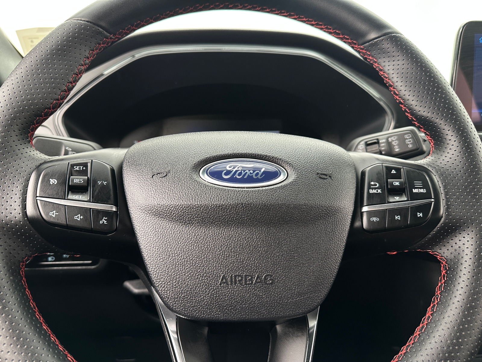 Thumbnail: 2025 Ford Escape - 4