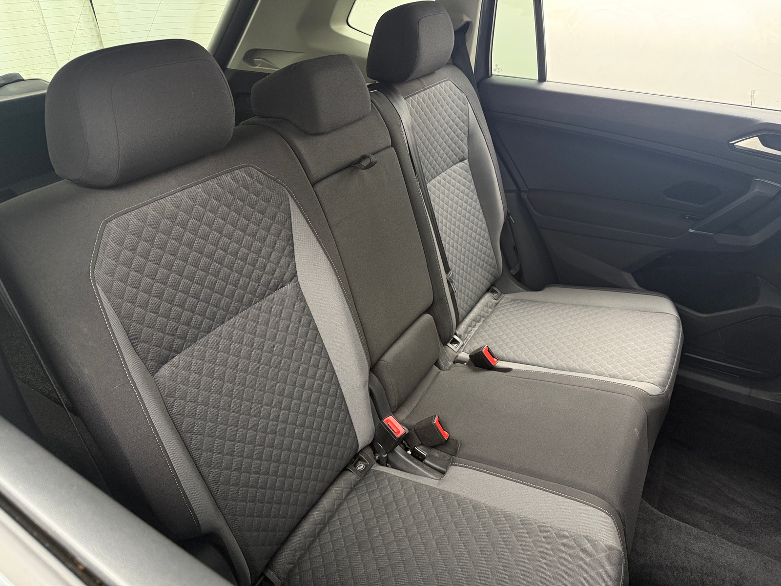 Thumbnail: 2018 Volkswagen Tiguan - 6