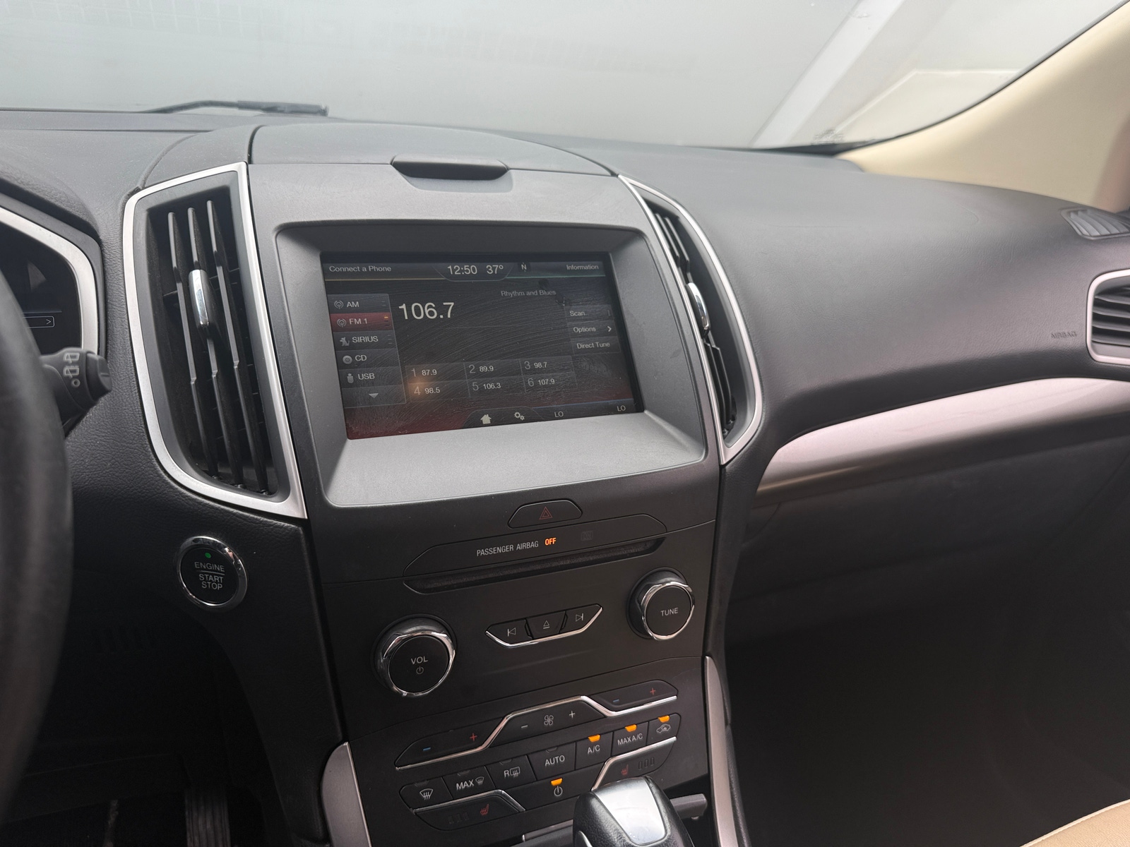 Thumbnail: 2015 Ford Edge - 4