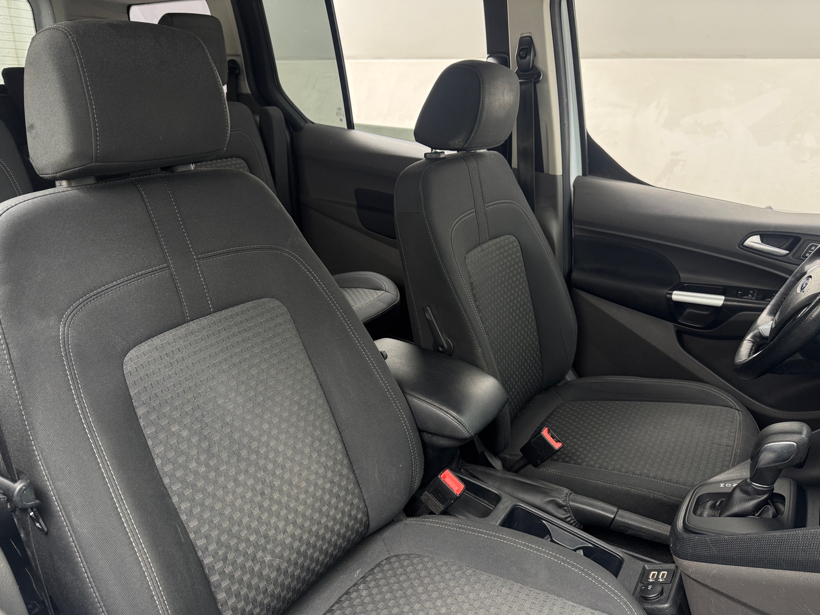 Thumbnail: 2020 Ford Transit Series - 2