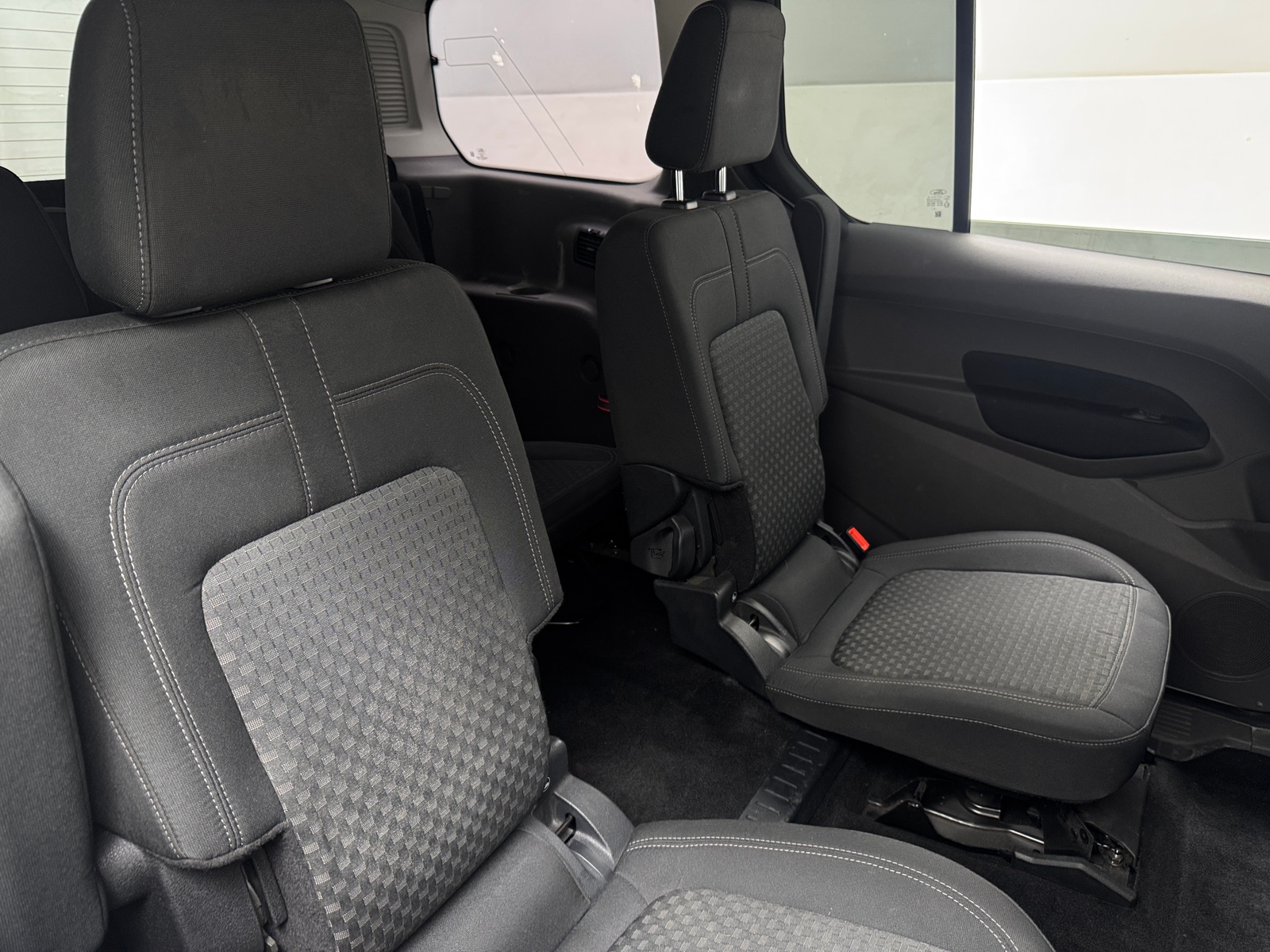 Thumbnail: 2020 Ford Transit Series - 6