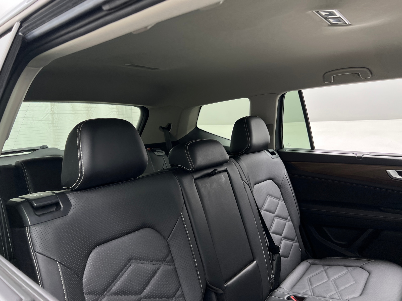 Thumbnail: 2025 Volkswagen Atlas - 5