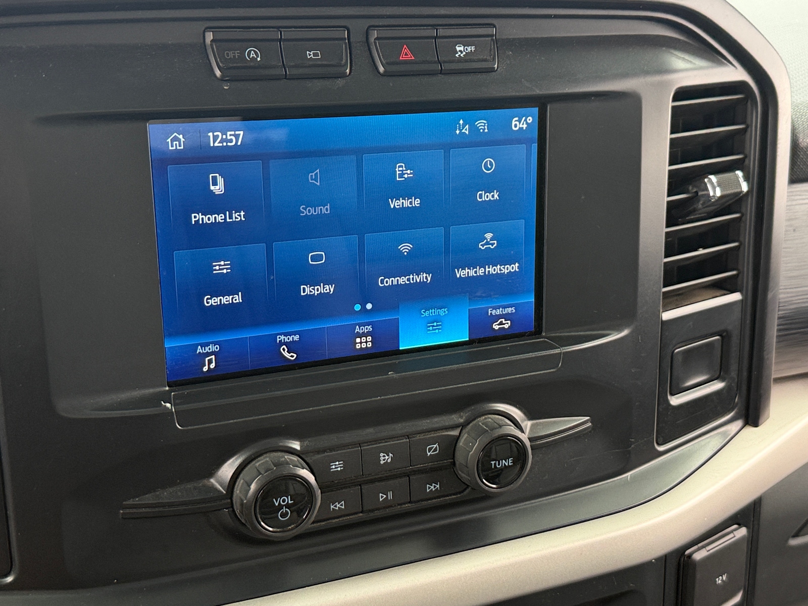 Thumbnail: 2021 Ford Econoline - 4