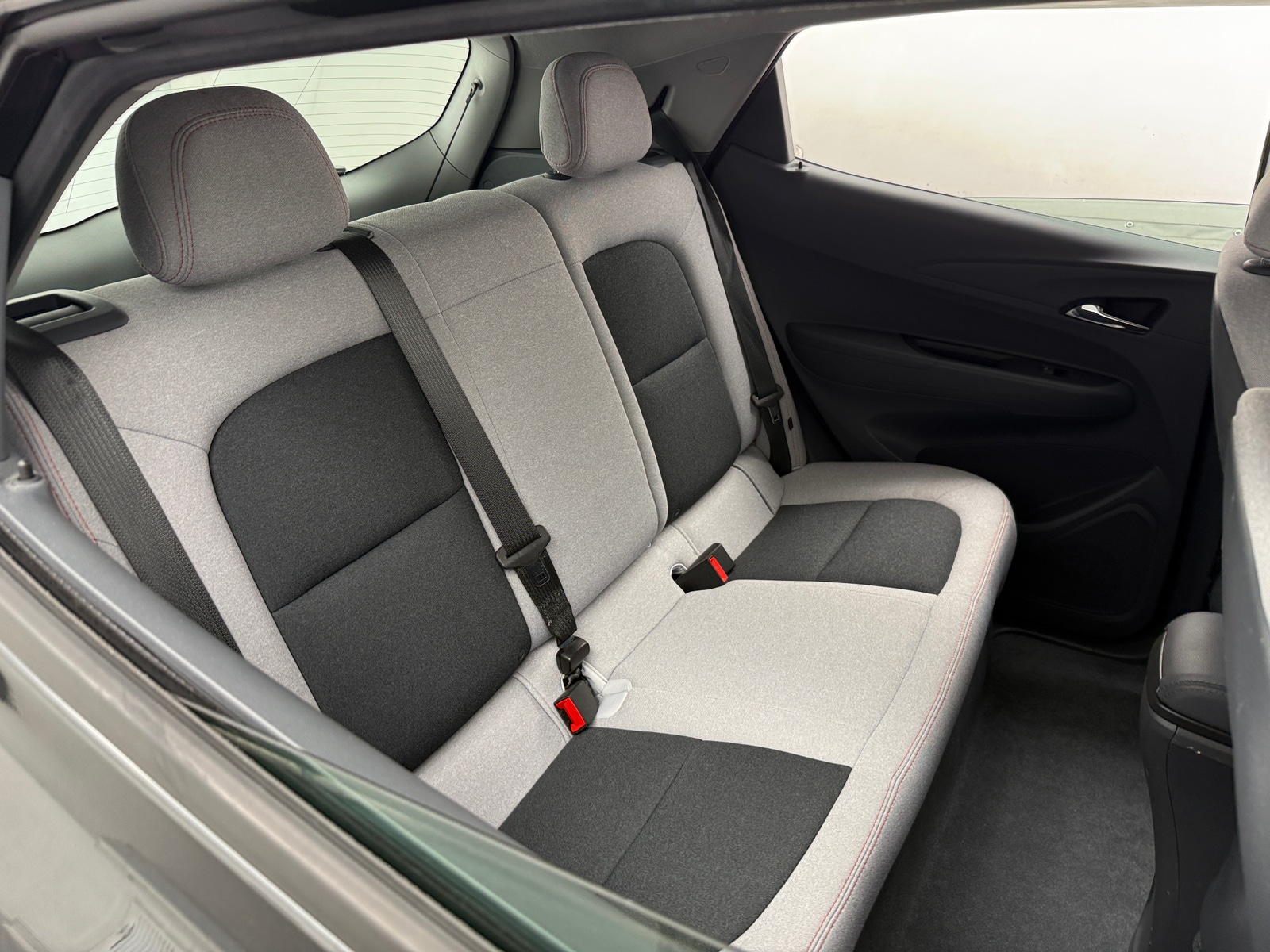 Thumbnail: 2018 Chevrolet Bolt EV - 6