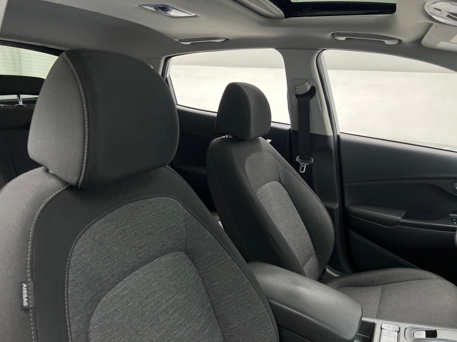 Thumbnail: 2022 Hyundai Kona - 2