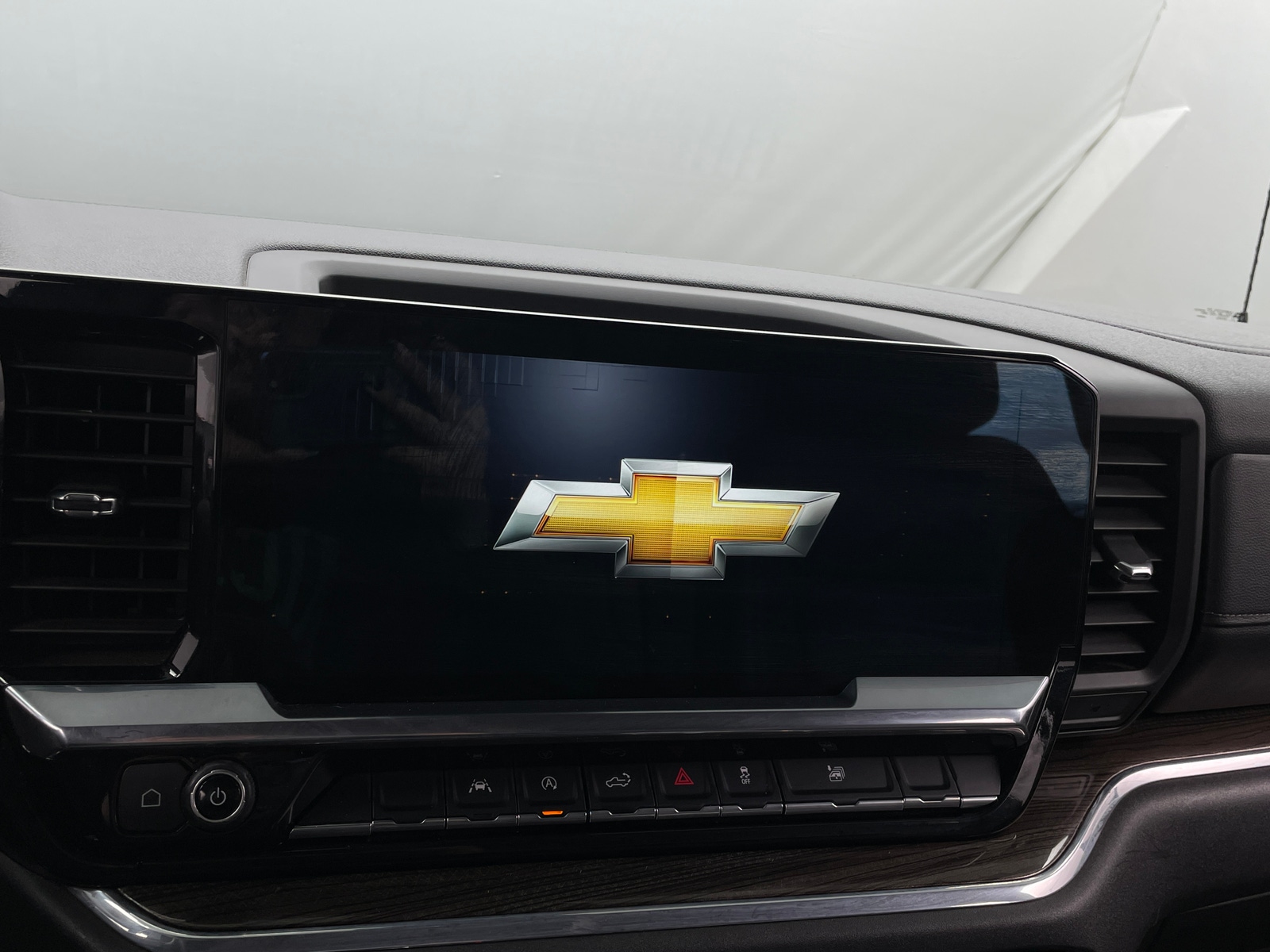 Thumbnail: 2024 Chevrolet Silverado 1500 - 3