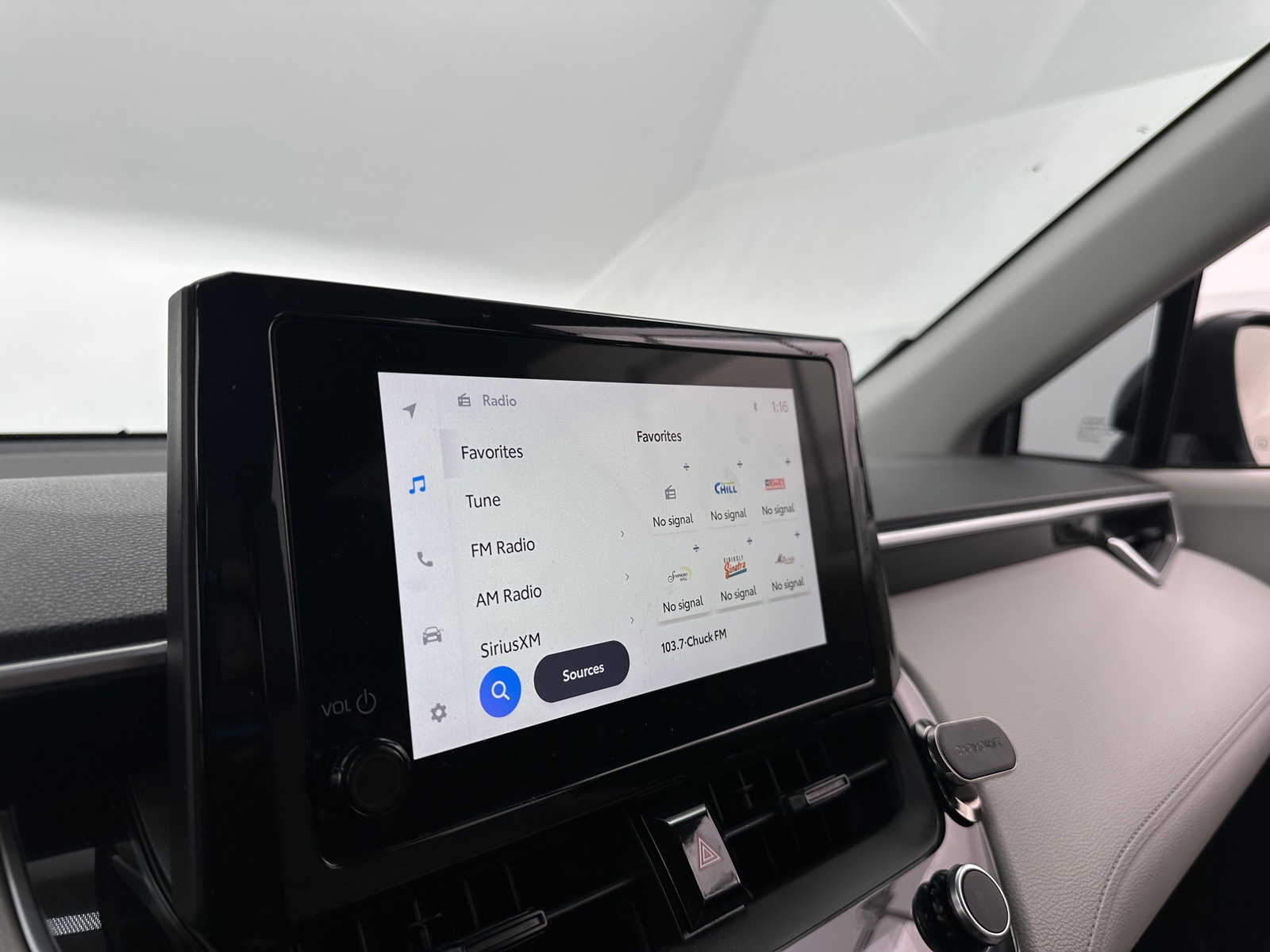 Thumbnail: 2023 Toyota Corolla Cross - 4