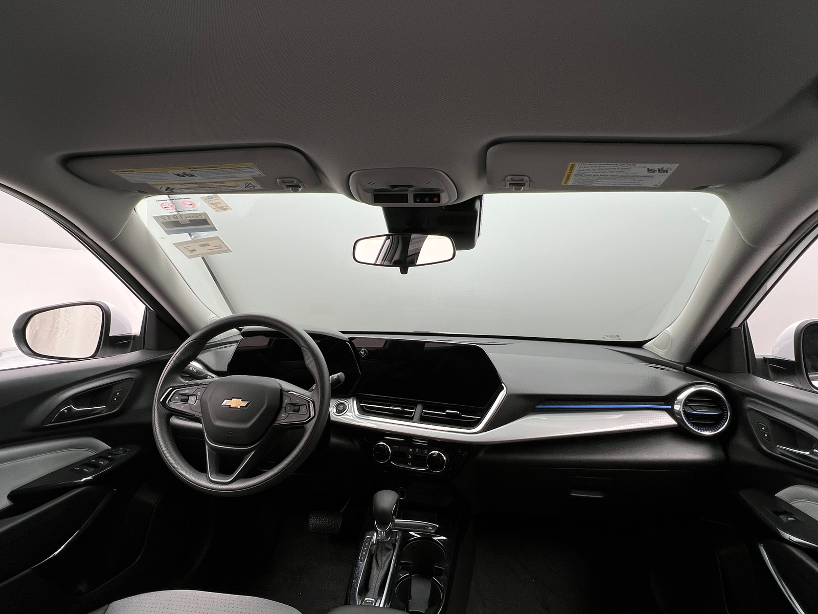 Thumbnail: 2025 Chevrolet Trax - 3