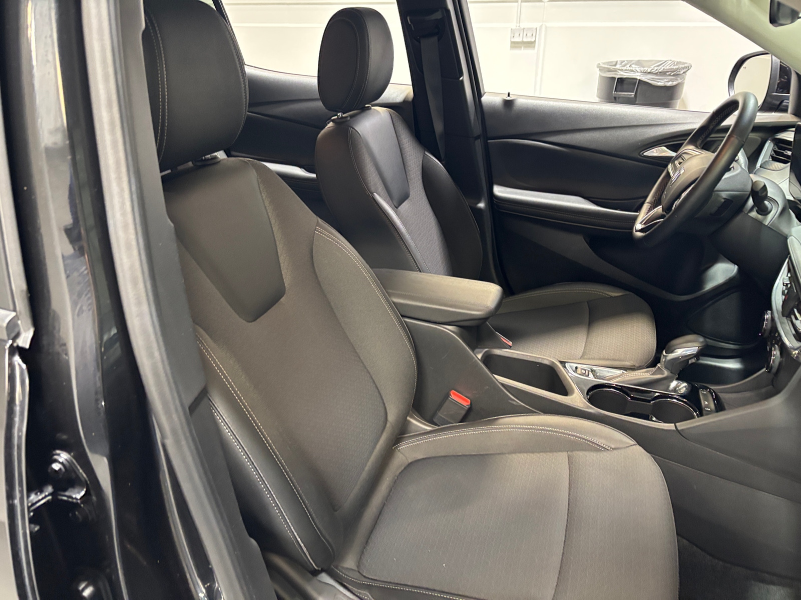 Thumbnail: 2025 Buick Encore GX - 2