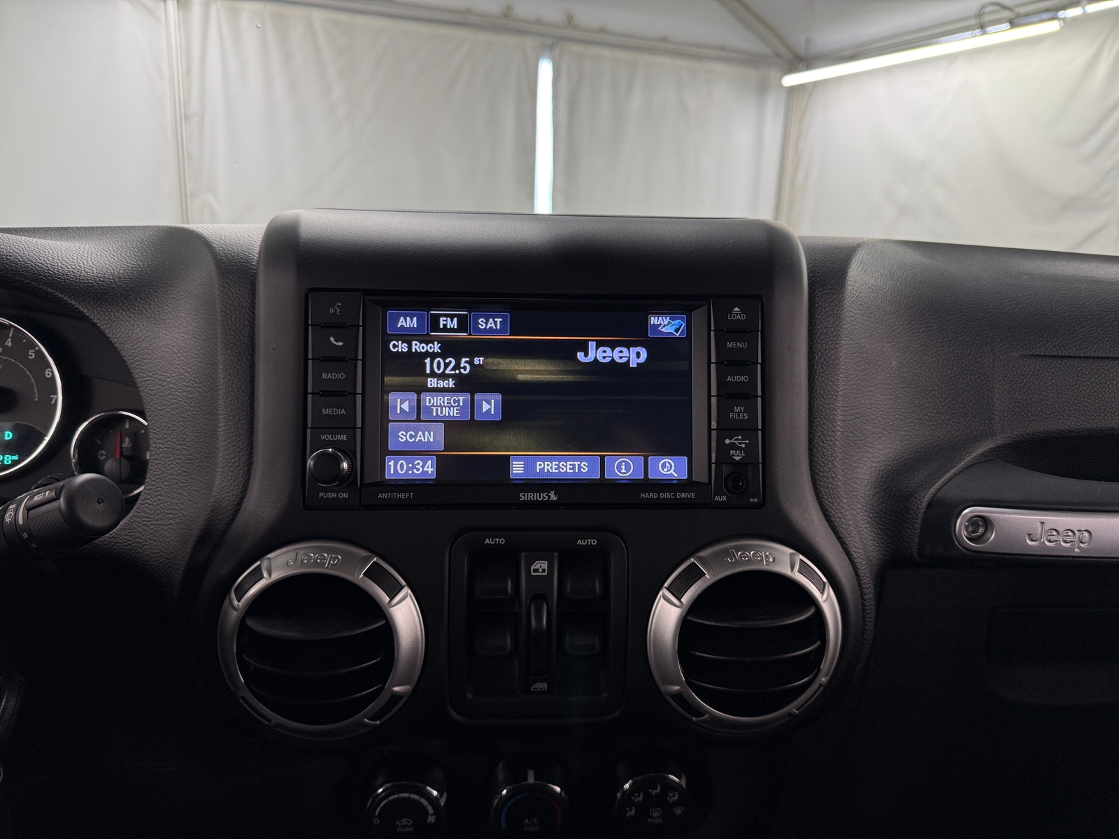 Thumbnail: 2018 Jeep Wrangler - 4